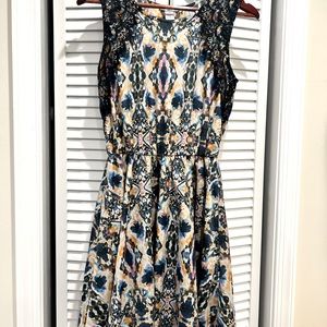 Pretty dress for sale